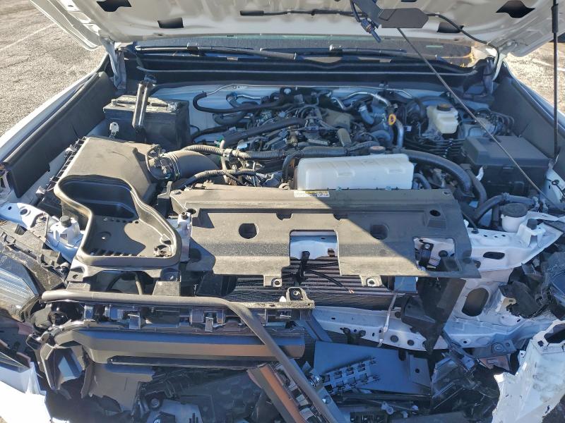 Фото 11 - TOYOTA TACOMA