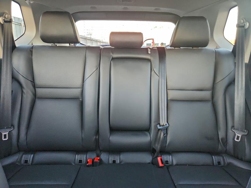 Фото 10 - NISSAN ROGUE