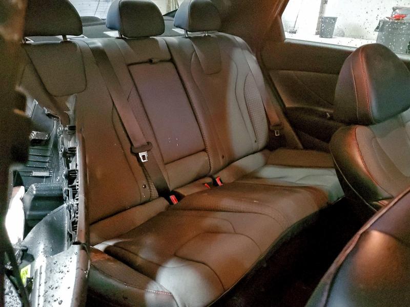 Фото 10 - HYUNDAI ELANTRA