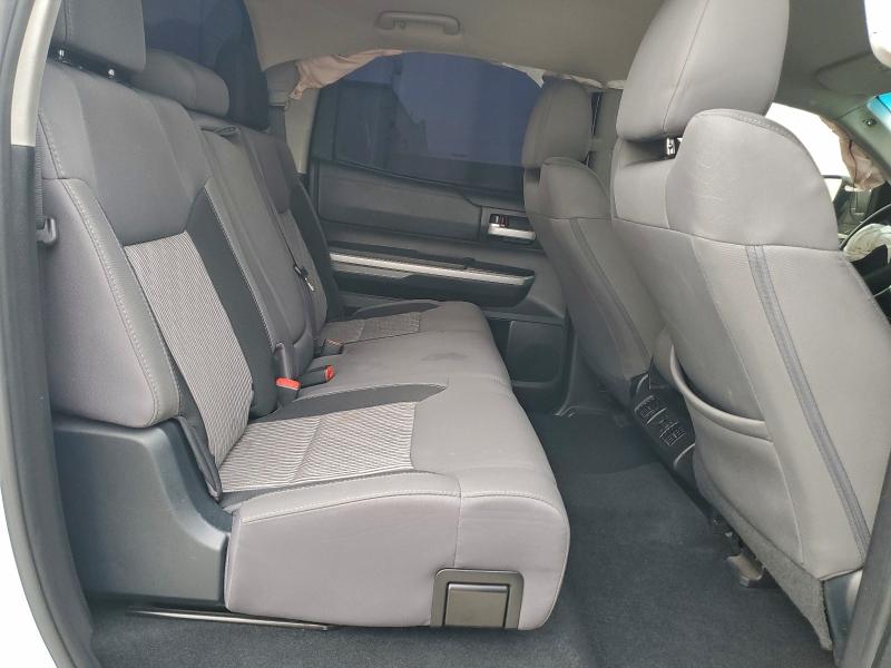 Фото 10 - TOYOTA TUNDRA