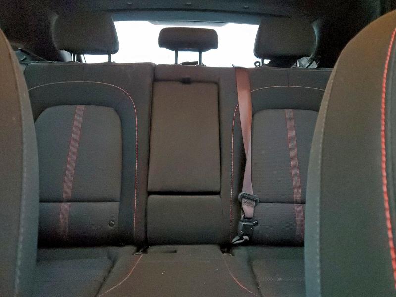 Фото 10 - HYUNDAI KONA