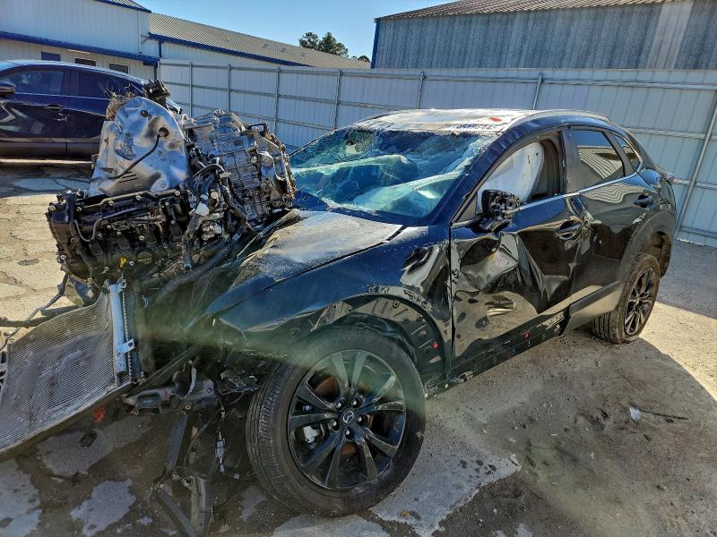 Фото 1 - MAZDA CX30