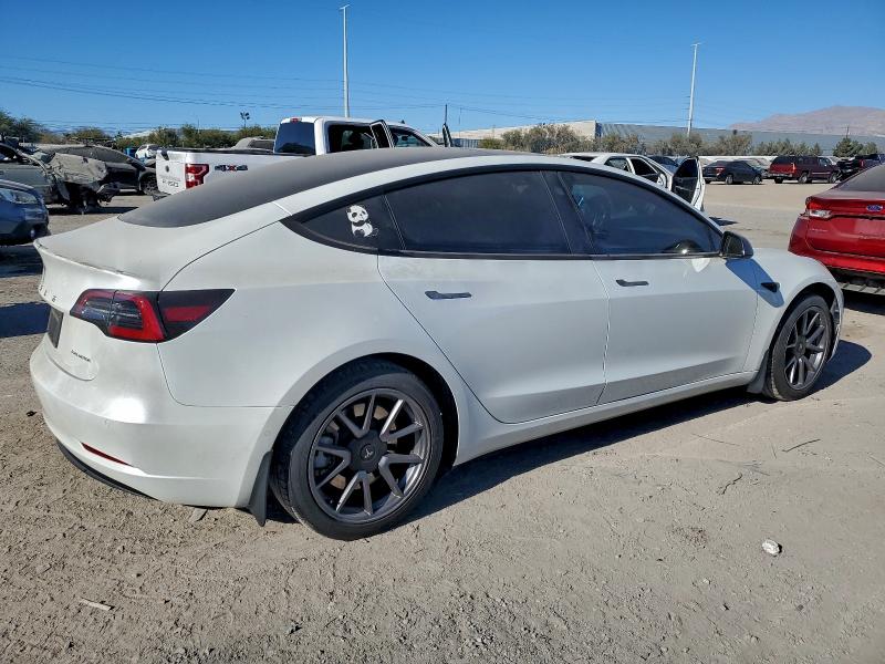 Фото 3 - TESLA MODEL 3