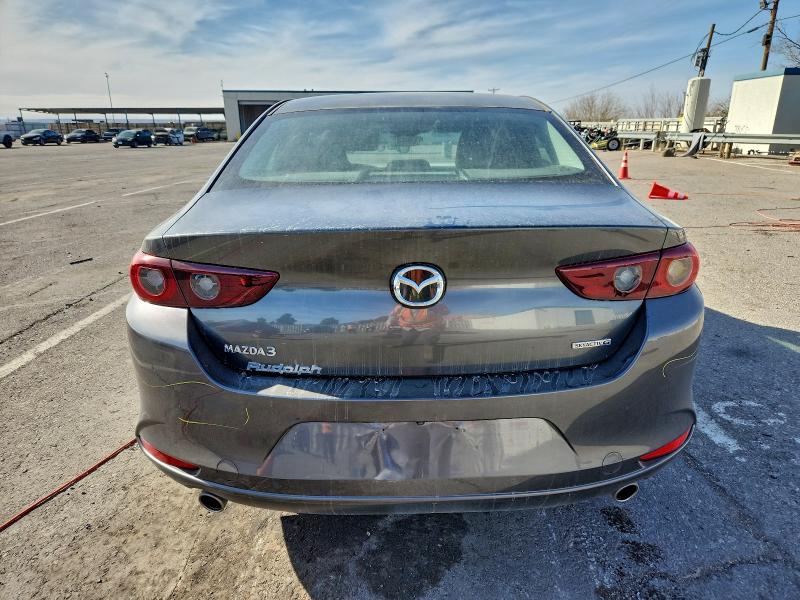 Фото 6 - MAZDA 3