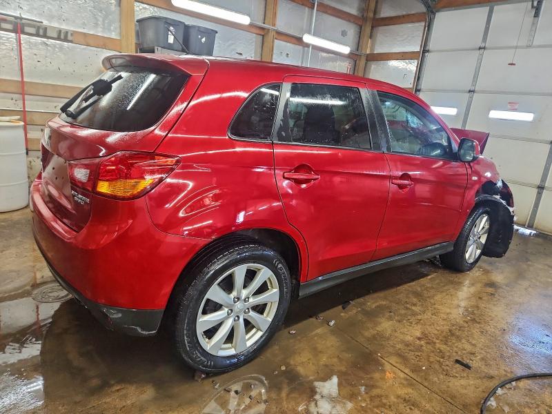 Фото 3 - MITSUBISHI OUTLANDER