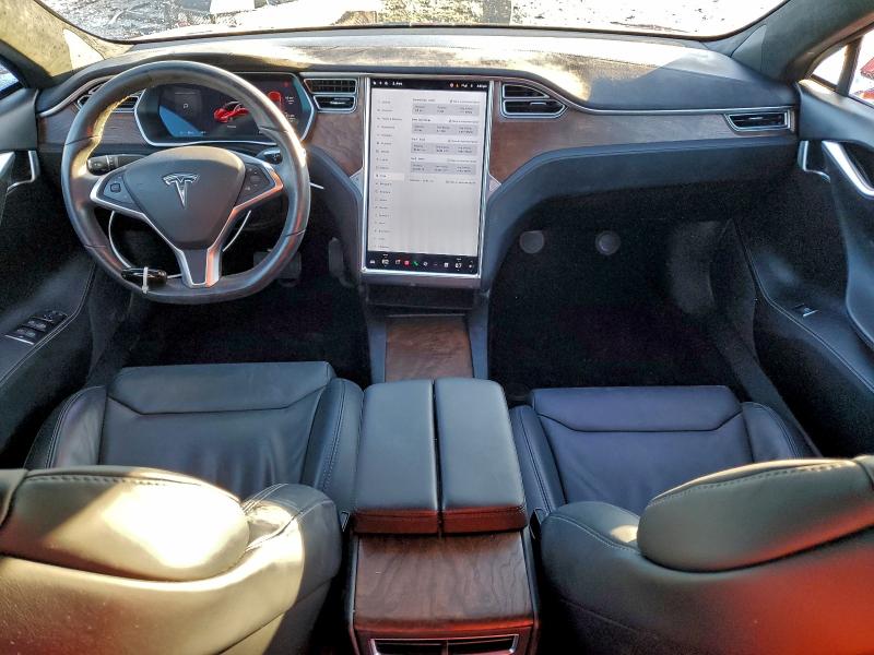 Фото 8 - TESLA MODEL S