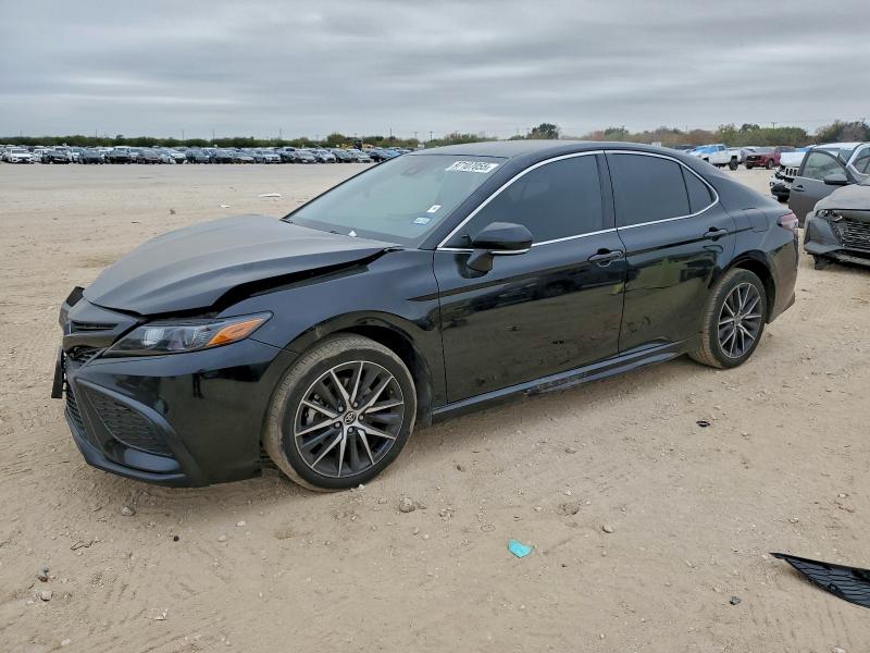 Фото 1 - TOYOTA CAMRY