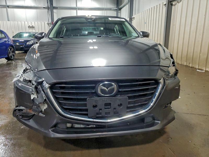 Фото 5 - MAZDA 3