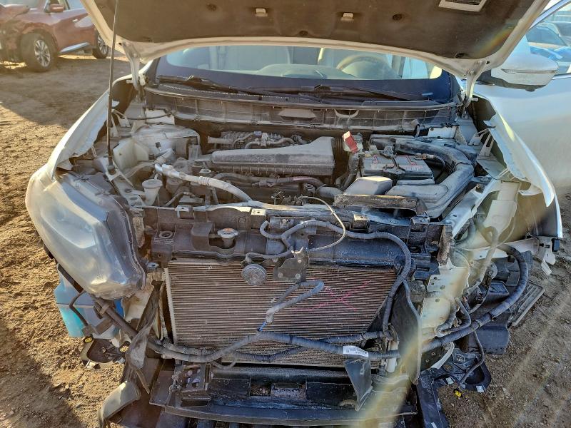 Фото 12 - NISSAN ROGUE