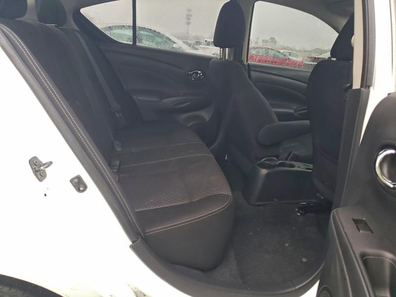 Фото 10 - NISSAN VERSA