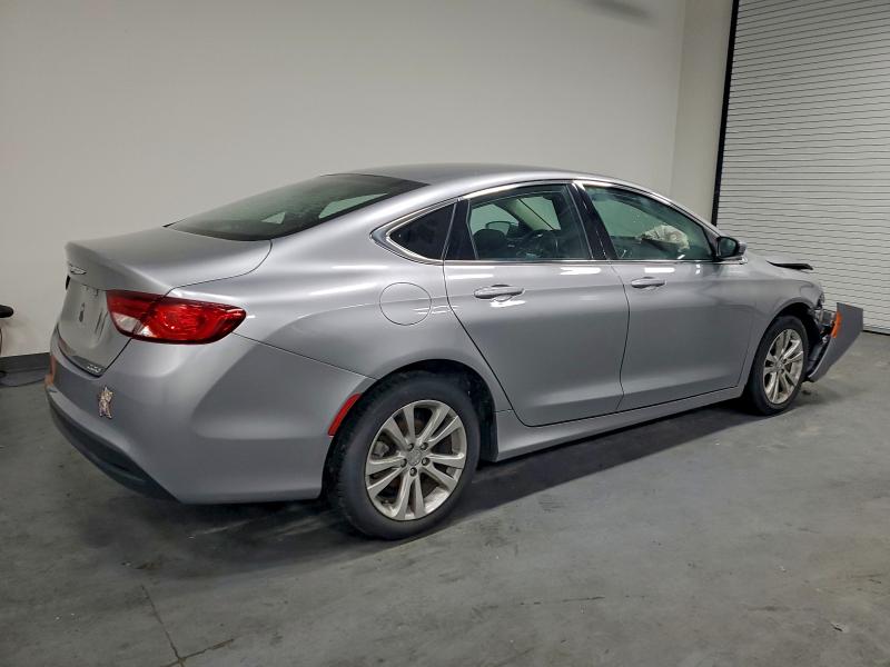 Фото 3 - CHRYSLER 200