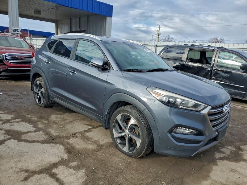 Фото 4 - HYUNDAI TUCSON