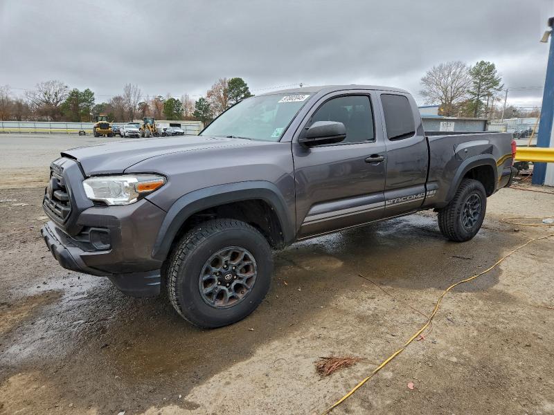 Фото 1 - TOYOTA TACOMA