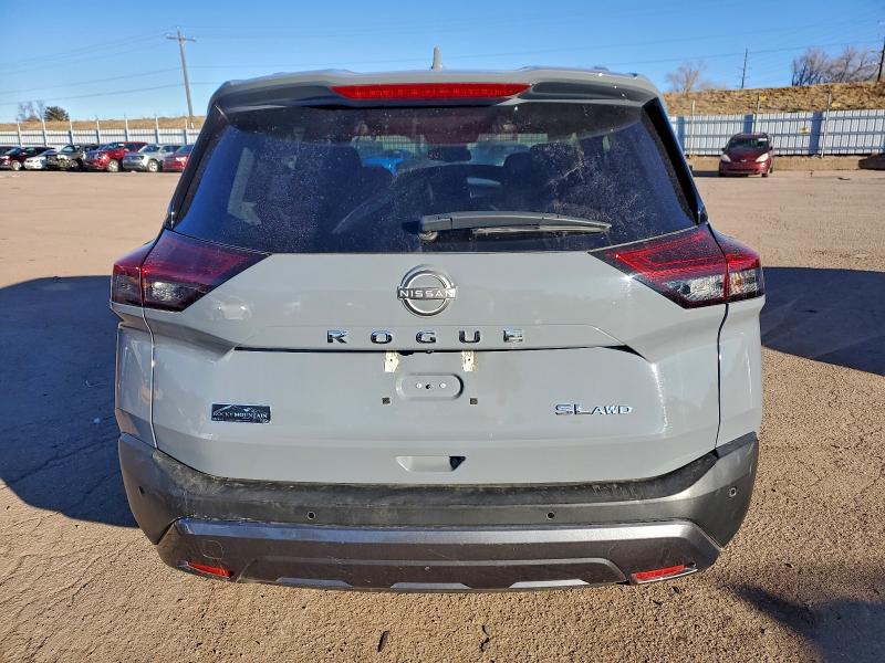 Фото 6 - NISSAN ROGUE