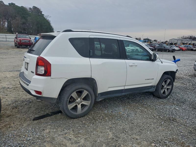 Фото 3 - JEEP COMPASS