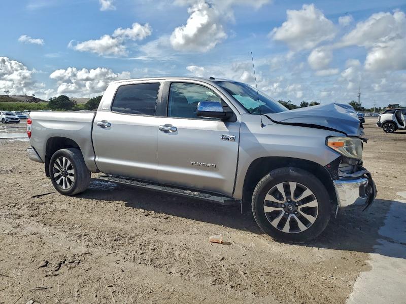 Фото 4 - TOYOTA TUNDRA