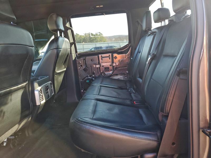 Фото 10 - FORD F-150