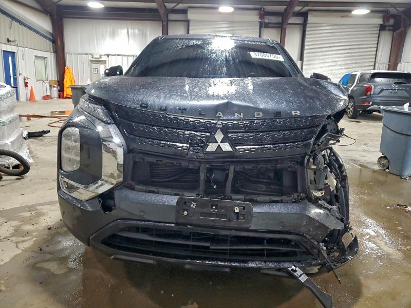 Фото 5 - MITSUBISHI OUTLANDER