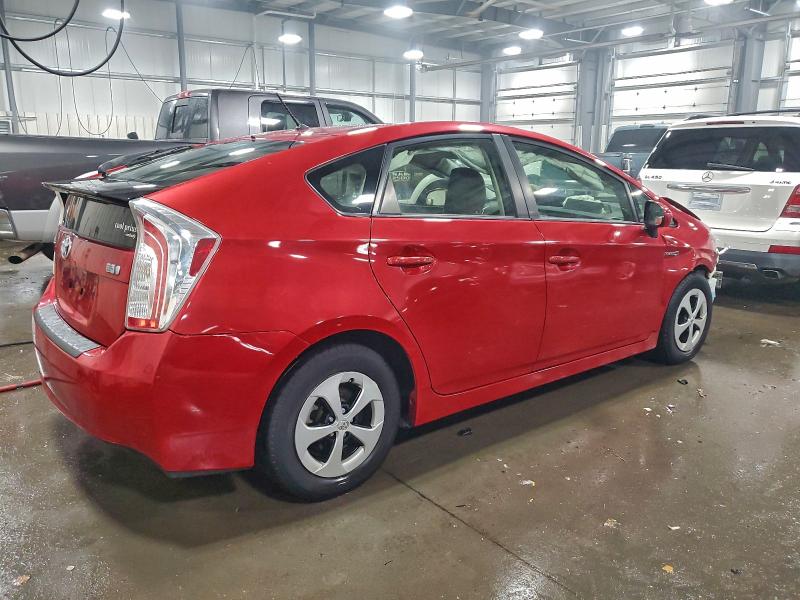 Фото 3 - TOYOTA PRIUS