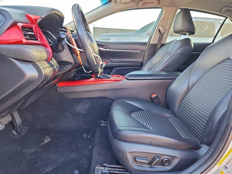 Фото 7 - TOYOTA CAMRY