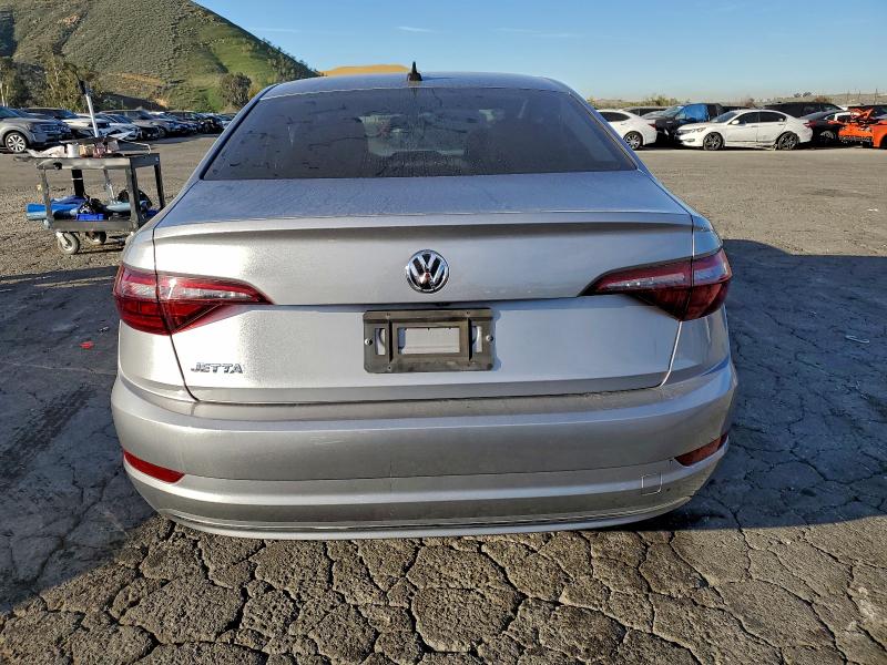 Фото 6 - VOLKSWAGEN JETTA