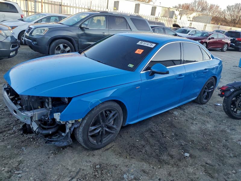 Фото 1 - AUDI A4