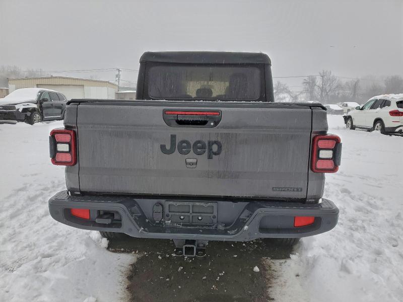 Фото 6 - JEEP GLADIATOR