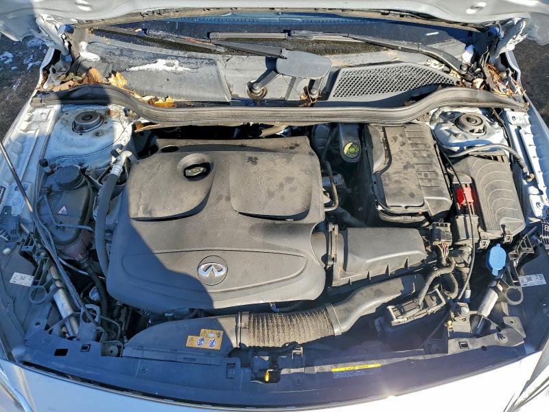 Фото 12 - INFINITI QX30