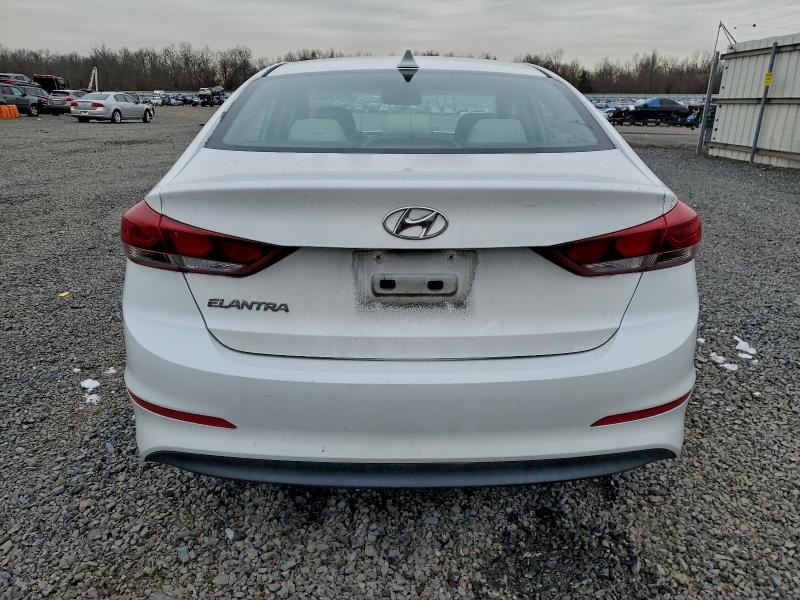 Фото 6 - HYUNDAI ELANTRA