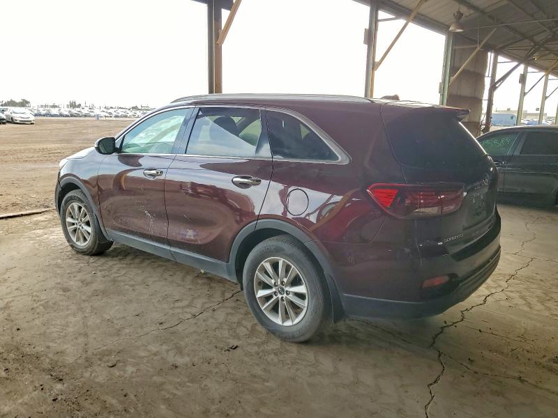 Фото 2 - KIA SORENTO