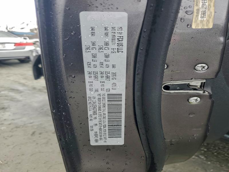 Фото 12 - JEEP COMPASS