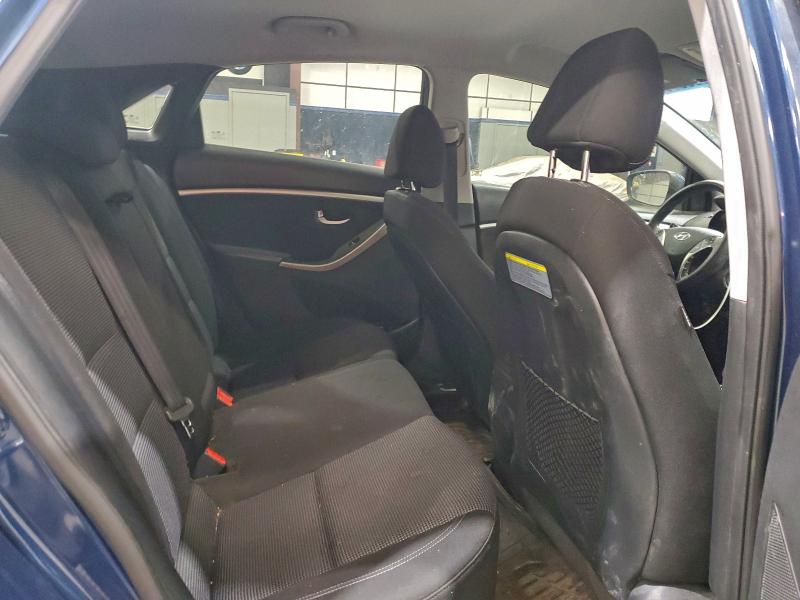 Фото 10 - HYUNDAI ELANTRA