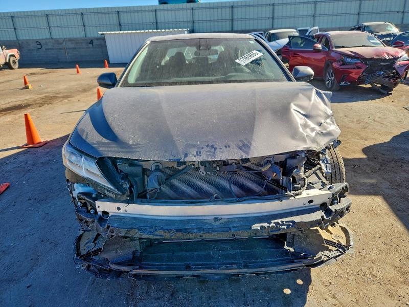 Фото 5 - TOYOTA CAMRY