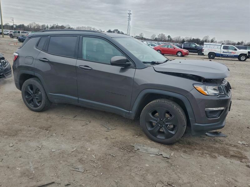 Фото 4 - JEEP COMPASS