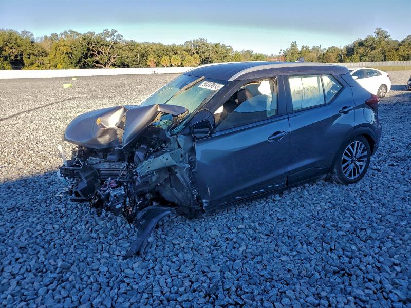 Фото 1 - NISSAN KICKS