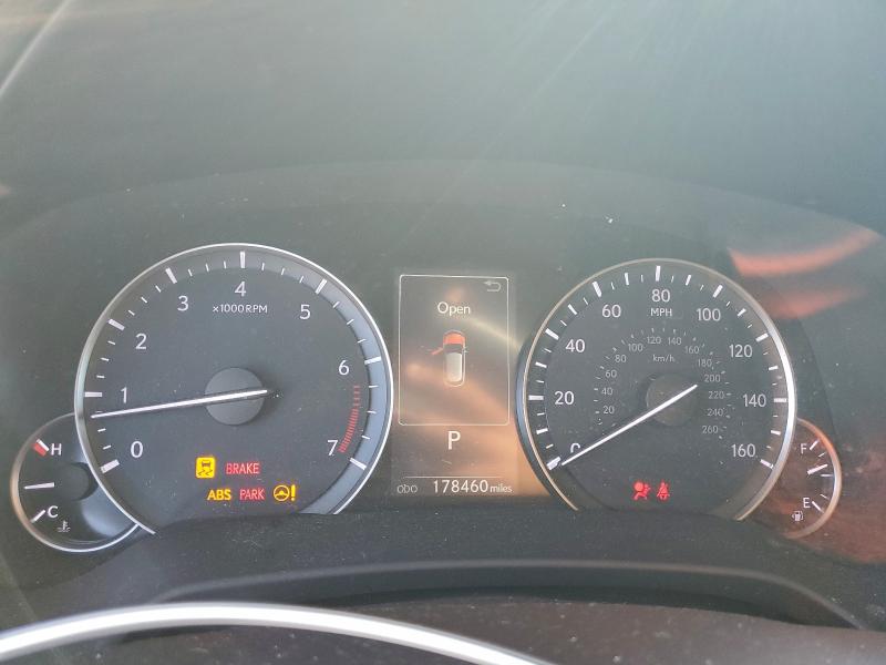 Фото 9 - LEXUS RX350