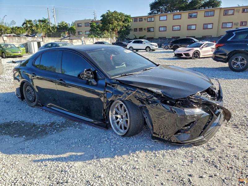 Фото 4 - TOYOTA CAMRY