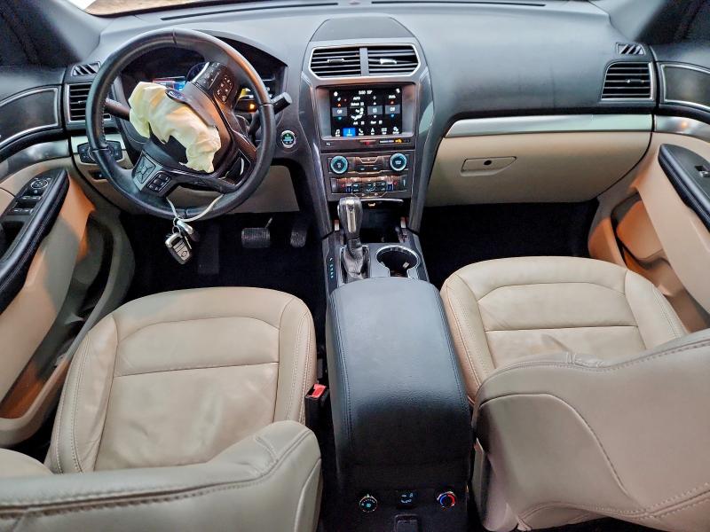 Фото 8 - FORD EXPLORER