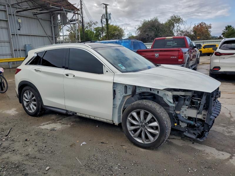 Фото 4 - INFINITI QX50