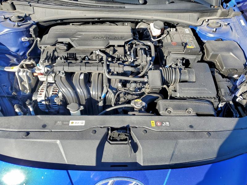 Фото 11 - HYUNDAI ELANTRA