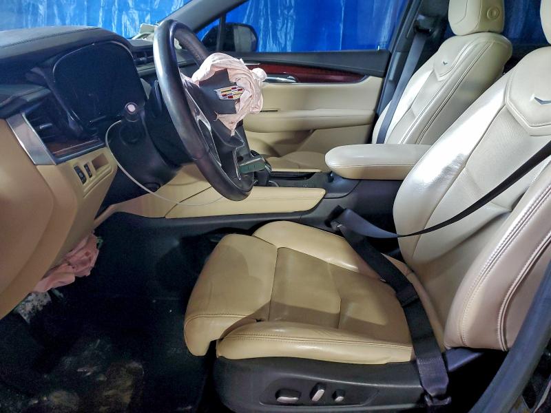 Фото 7 - CADILLAC XT5