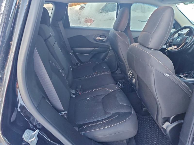 Фото 11 - JEEP GRAND CHER