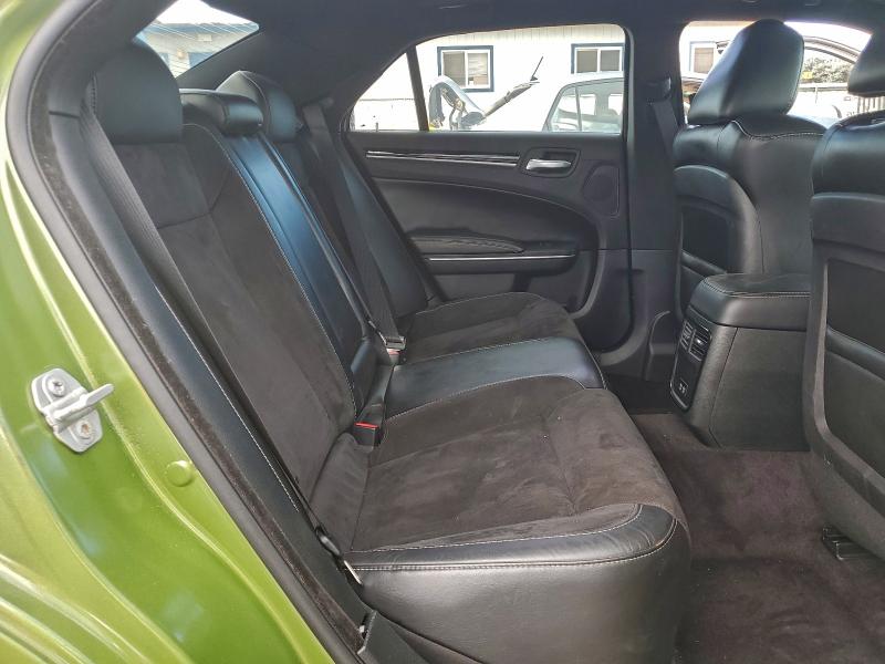 Фото 10 - CHRYSLER 300