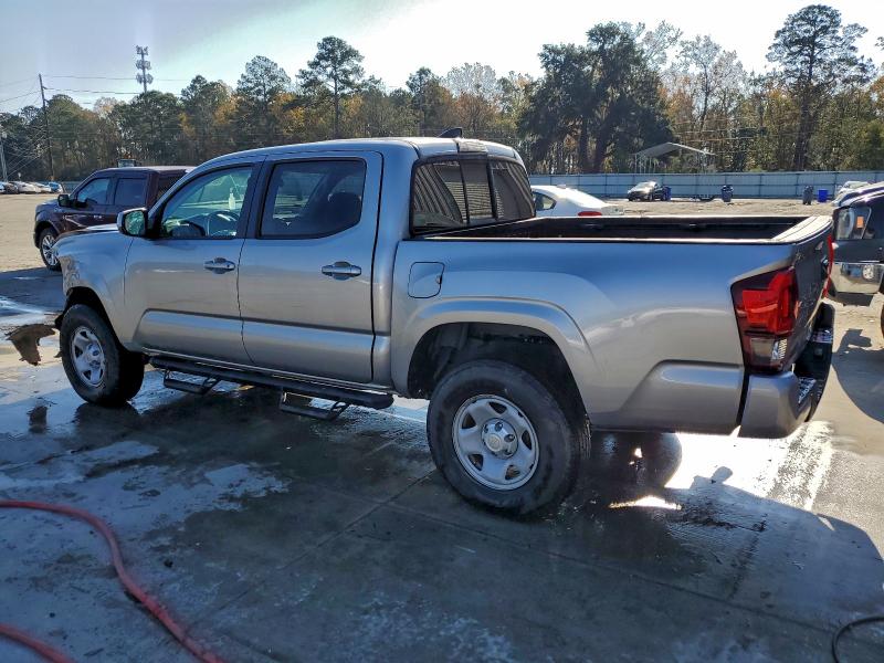 Фото 2 - TOYOTA TACOMA