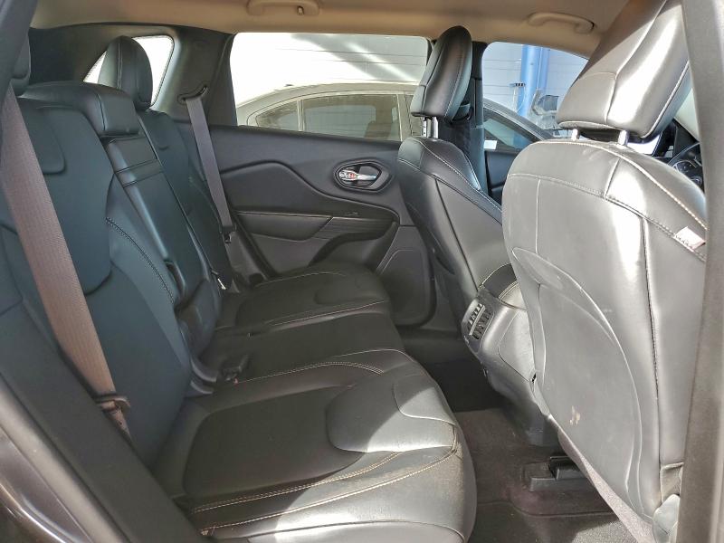 Фото 10 - JEEP GRAND CHER