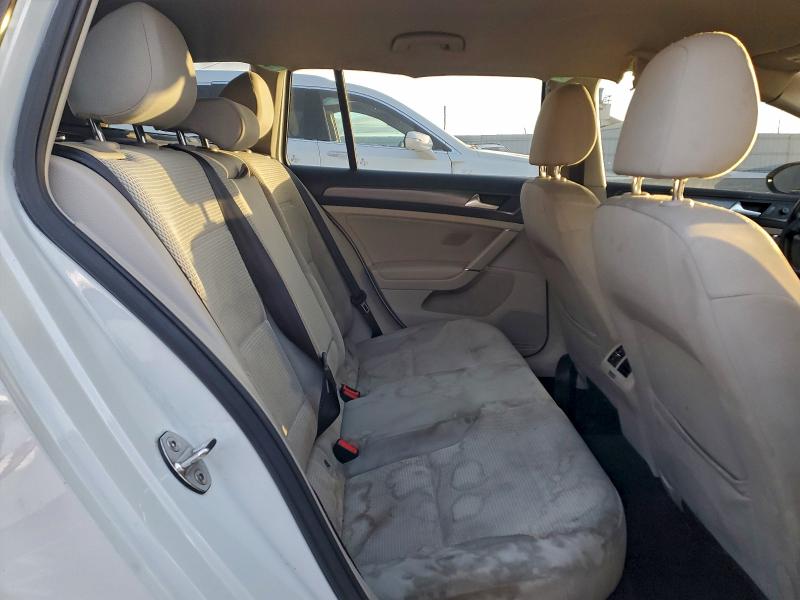 Фото 10 - VOLKSWAGEN GOLF