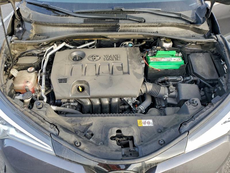 Фото 12 - TOYOTA C-HR