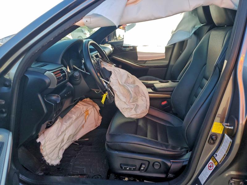 Фото 7 - LEXUS IS