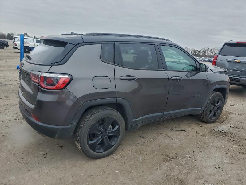 Фото 3 - JEEP COMPASS