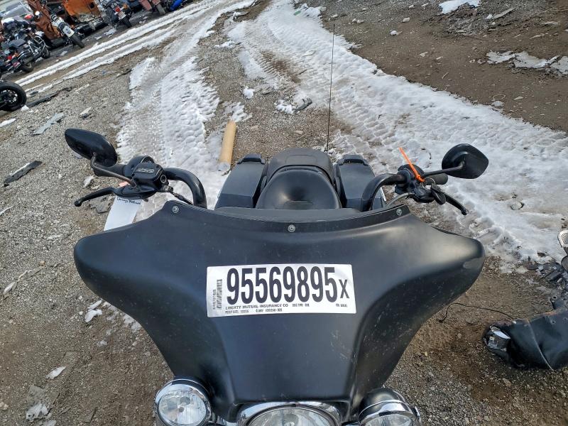 HARLEY-DAVIDSON FL 2009